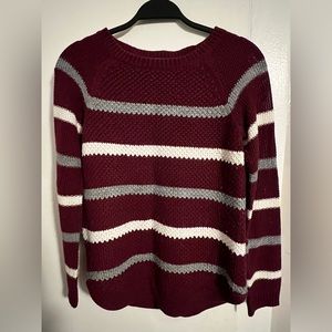 SO Brand Sweater Size M